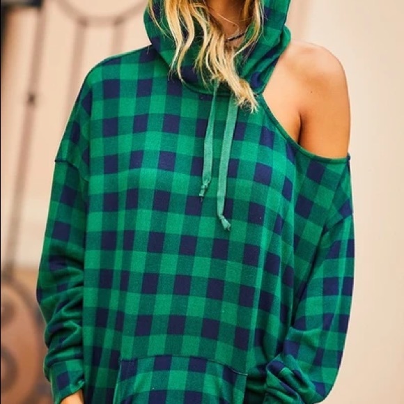 🎉 JUST ARRIVED 🎉 Plaid Hoodie - Picture 2 of 2